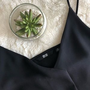Uniqlo Black Sleeveless Top